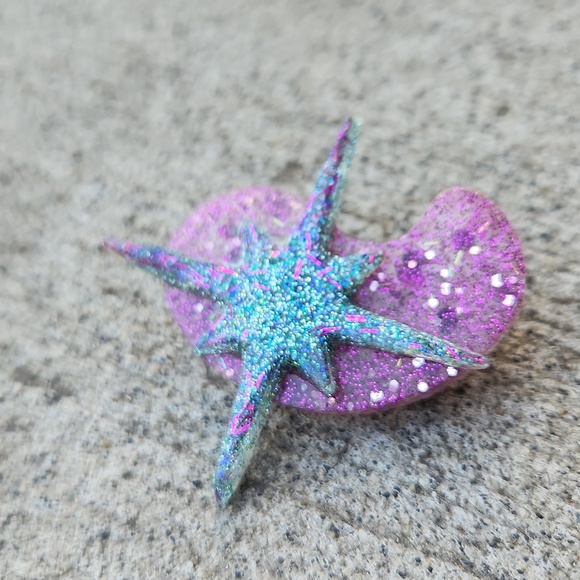 atomic resin brooch - Picture 7 of 7